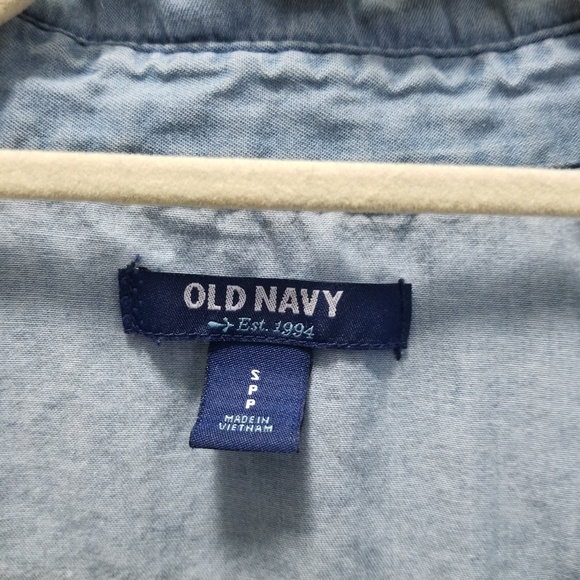 Old Navy Chambray Shirt - Picture 3 of 5